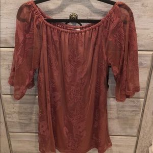 Off the shoulder quarter sleeve laced dress